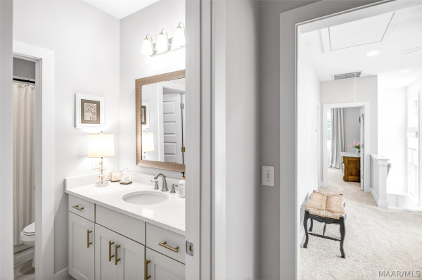 5123 Lower James Street