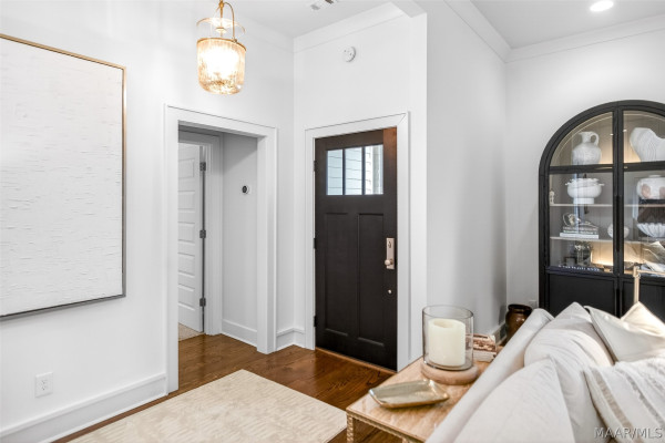 5123 Lower James Street