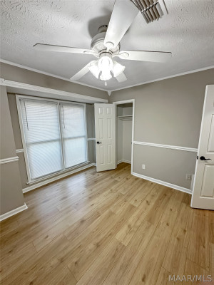 6218 Woody Lane