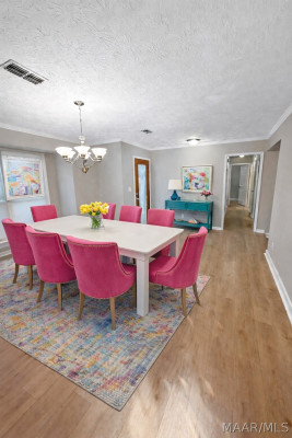 6218 Woody Lane