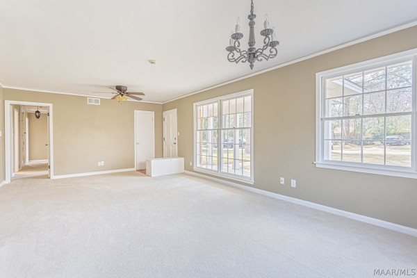 1819 GILLESPIE Drive