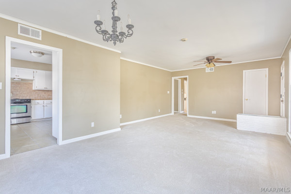 1819 GILLESPIE Drive