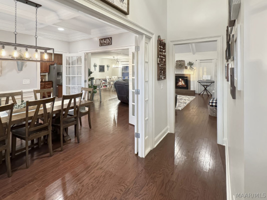 680 Bon Terre Boulevard