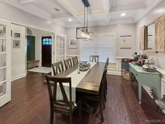 680 Bon Terre Boulevard