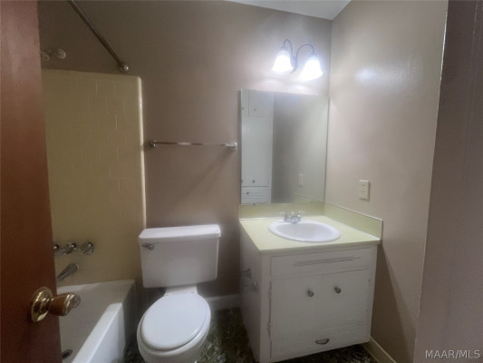 4313 MEADOWBRIAR Court