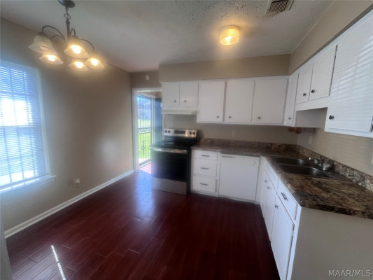 4313 MEADOWBRIAR Court