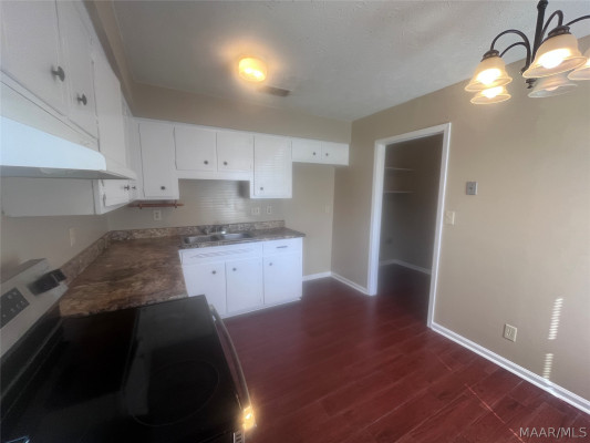 4313 MEADOWBRIAR Court