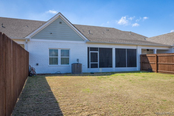 264 Royal Oaks Drive