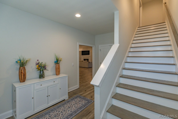 264 Royal Oaks Drive