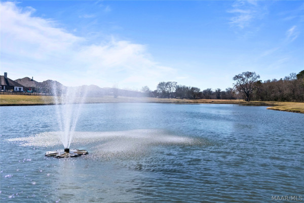 8981 Autumn Brooke Way