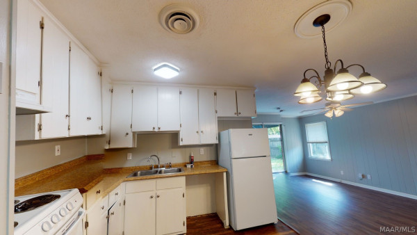 1232 ZEPHYR HILLS Drive