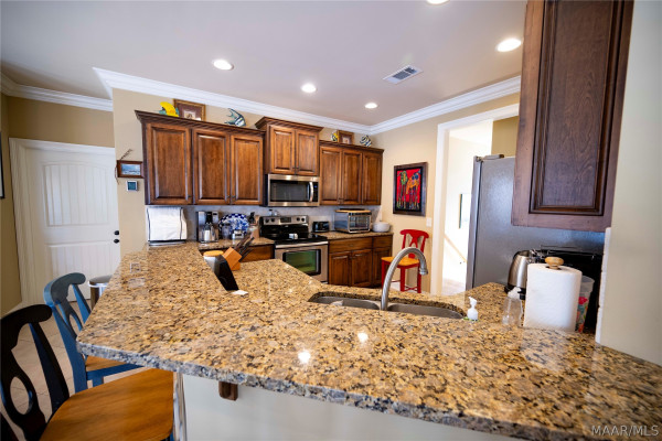 491 SOUTHERN HILLS Drive