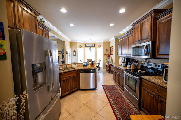 491 SOUTHERN HILLS Drive