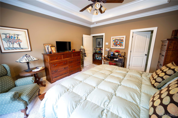 491 SOUTHERN HILLS Drive