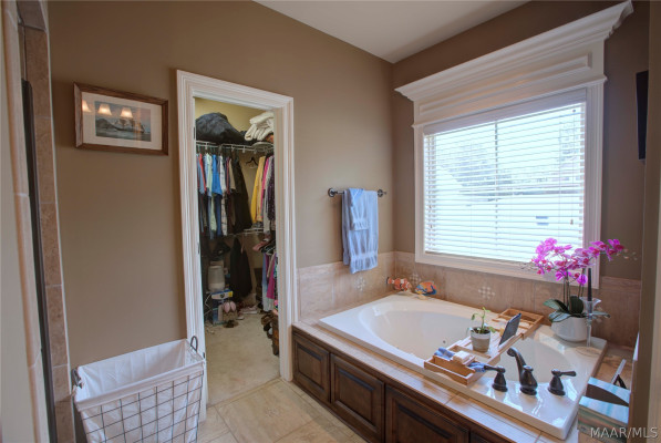 491 SOUTHERN HILLS Drive