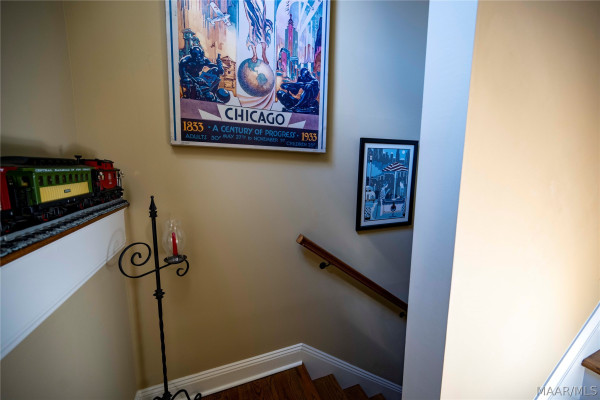 491 SOUTHERN HILLS Drive