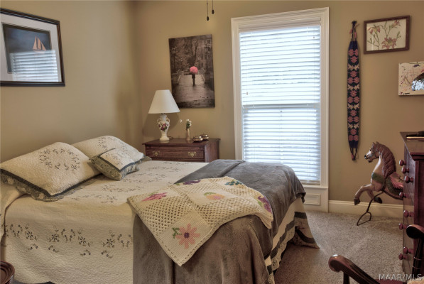 491 SOUTHERN HILLS Drive