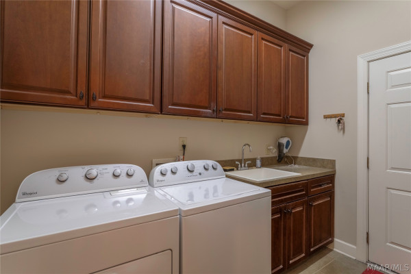 2077 Wyndgate Loop