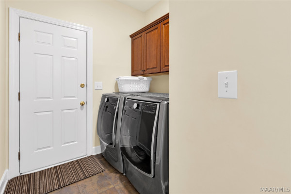 8725 MARSH RIDGE Drive