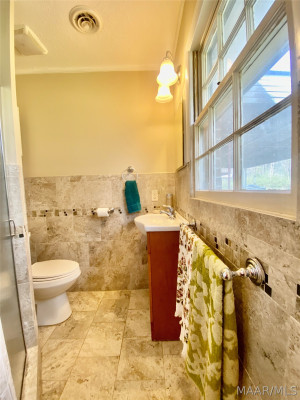 902 W Osceola Street