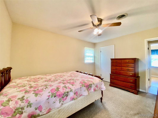 902 W Osceola Street