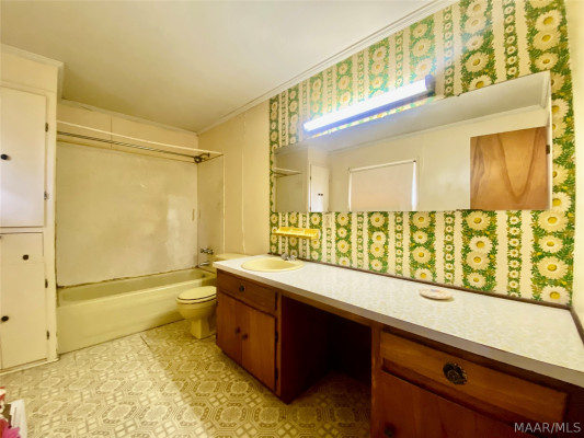 902 W Osceola Street