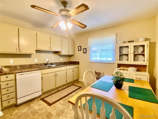 902 W Osceola Street