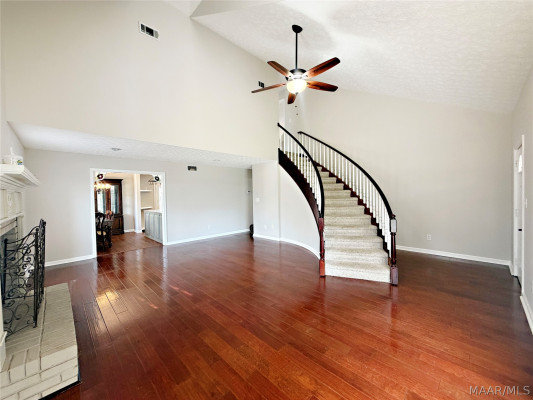 73 Reid Circle