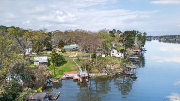 813 Lake Region Circle