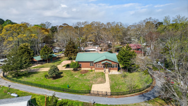 813 Lake Region Circle