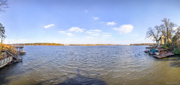 813 Lake Region Circle