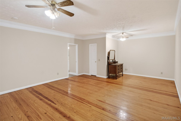 813 Lake Region Circle