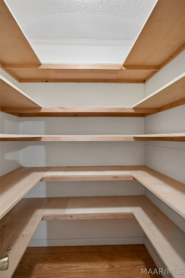 813 Lake Region Circle