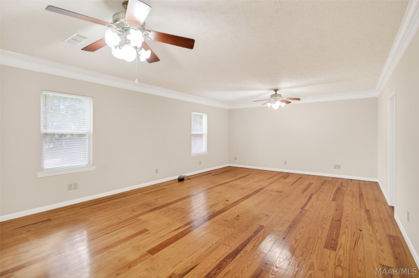 813 Lake Region Circle