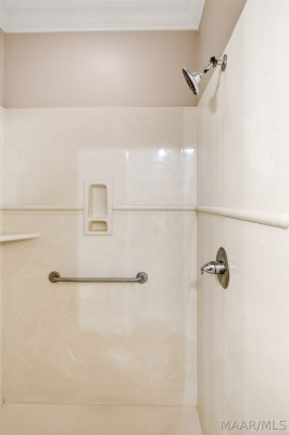 813 Lake Region Circle