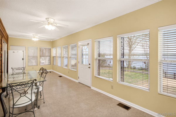 813 Lake Region Circle