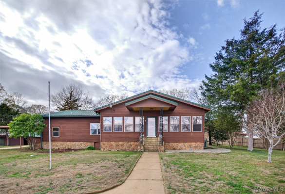 813 Lake Region Circle