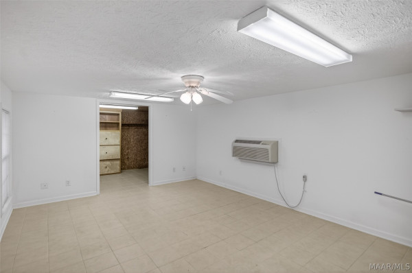 813 Lake Region Circle