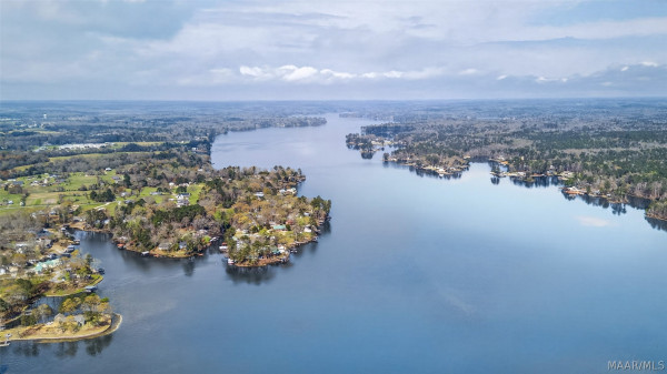 813 Lake Region Circle