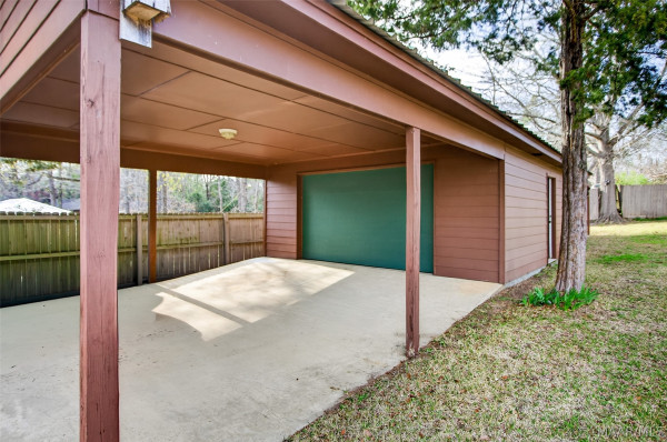 813 Lake Region Circle