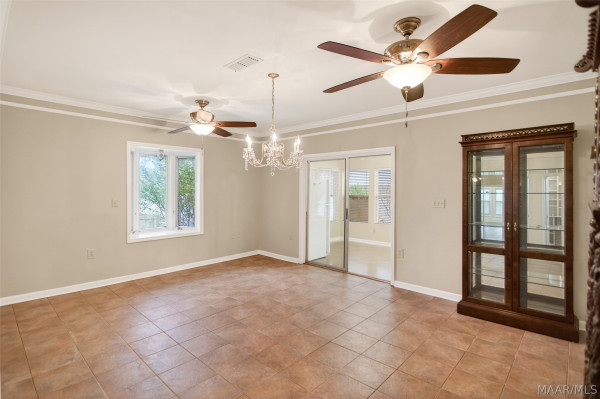 813 Lake Region Circle