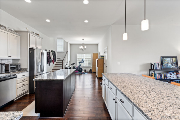 9192 CRESCENT LODGE Circle