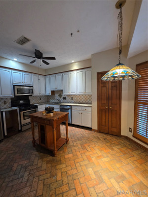 1524 Charleton Drive