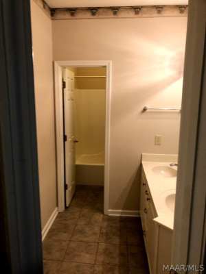 9413 Chadesberry Court