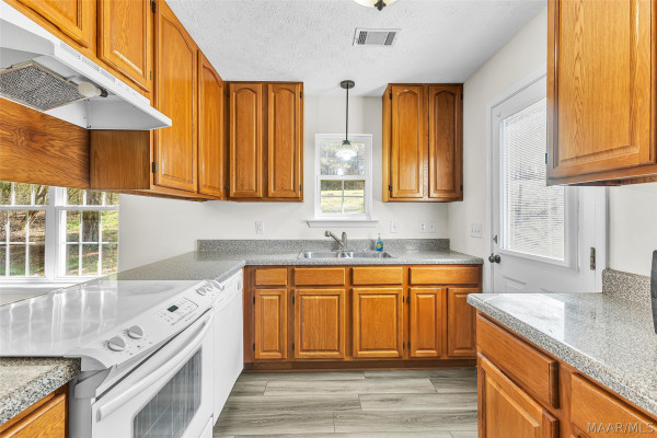 2088 Old US Highway 231 .