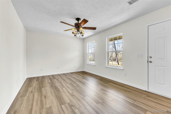 2088 Old US Highway 231 .