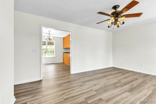 2088 Old US Highway 231 .