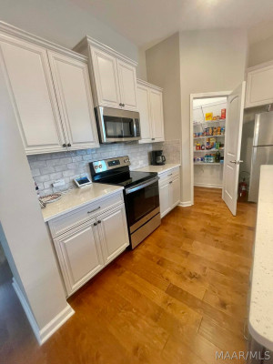 9338 Crescent Lodge Circle