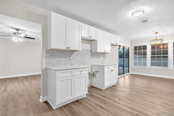 1948 COTTINGHAM Drive