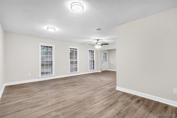 1948 COTTINGHAM Drive